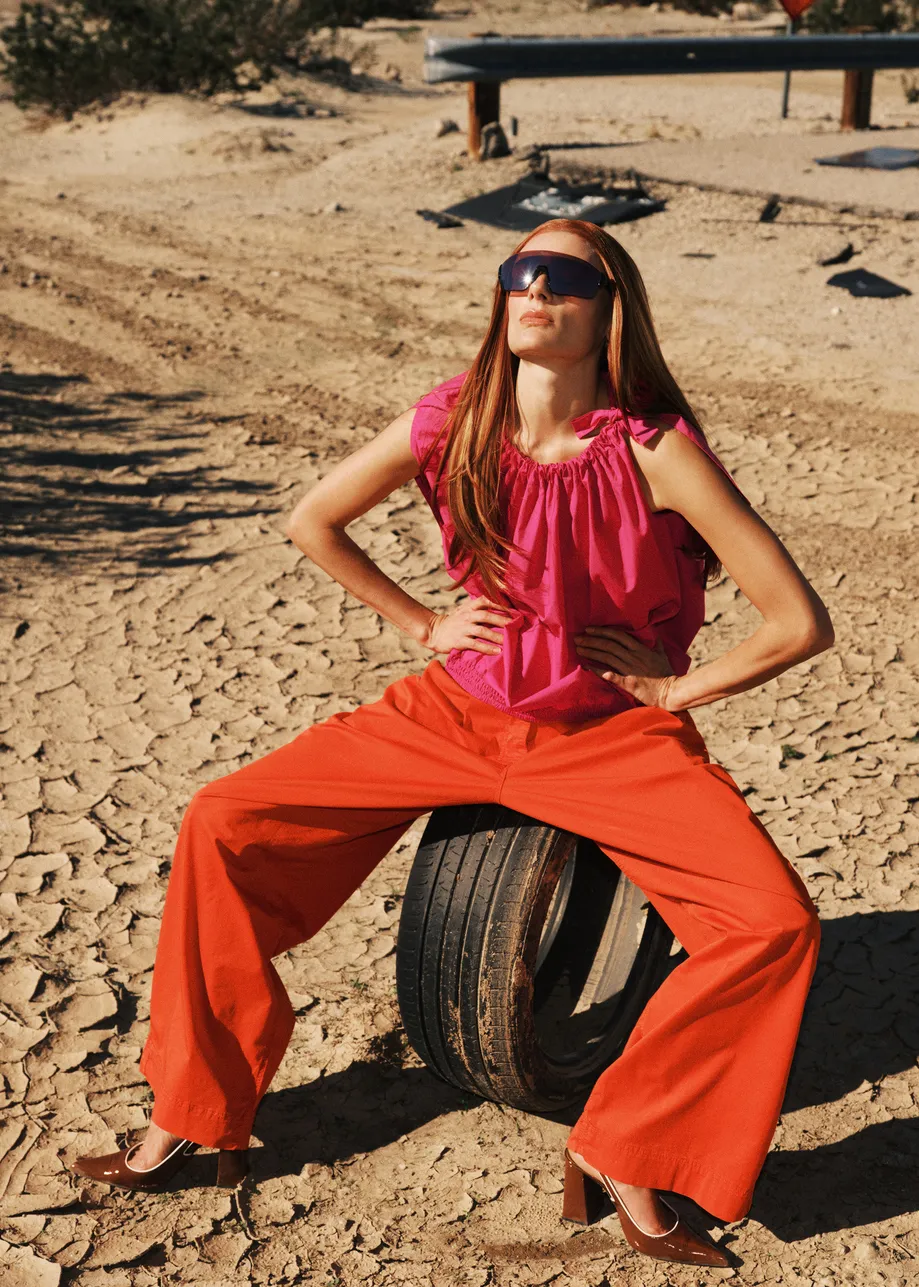 Pantalones anchos plisados, naranja