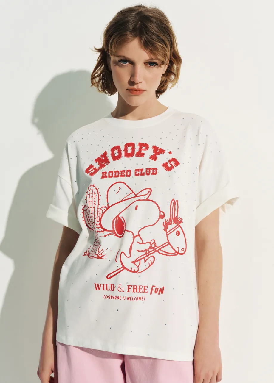 Off-white and red Peanuts™ Snoopy rhinestone-embellished T-shirt