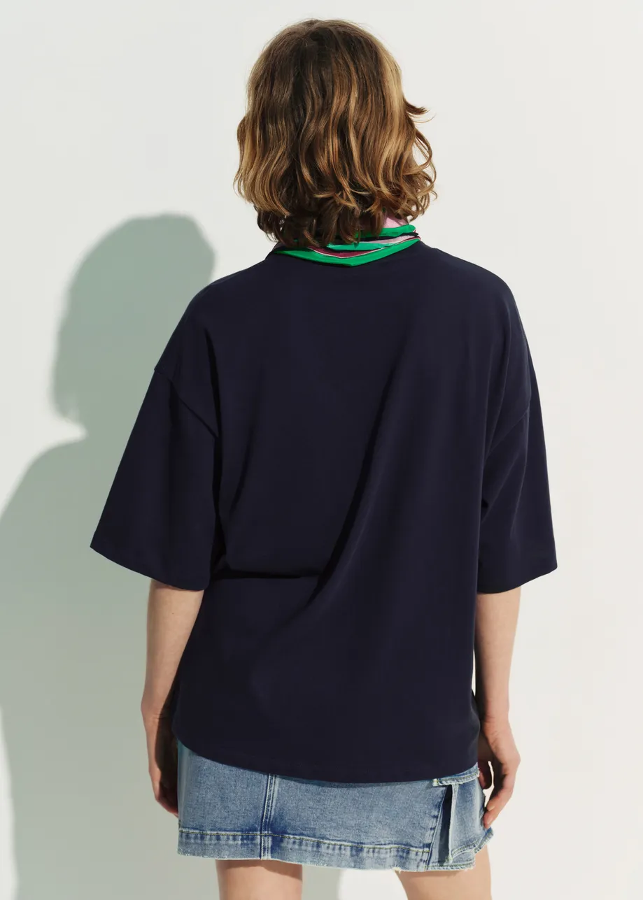 T-shirt Peanuts™ Snoopy orné de strass, bleu marine et vert