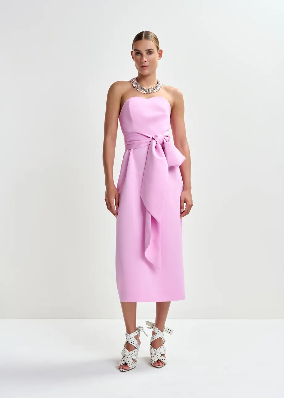 Roze strapless midi-jurk met wikkelriem