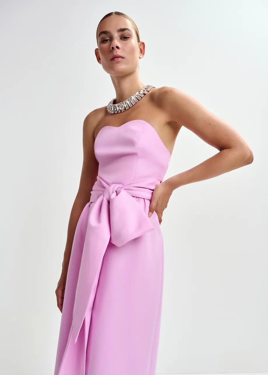 Roze strapless midi-jurk met wikkelriem