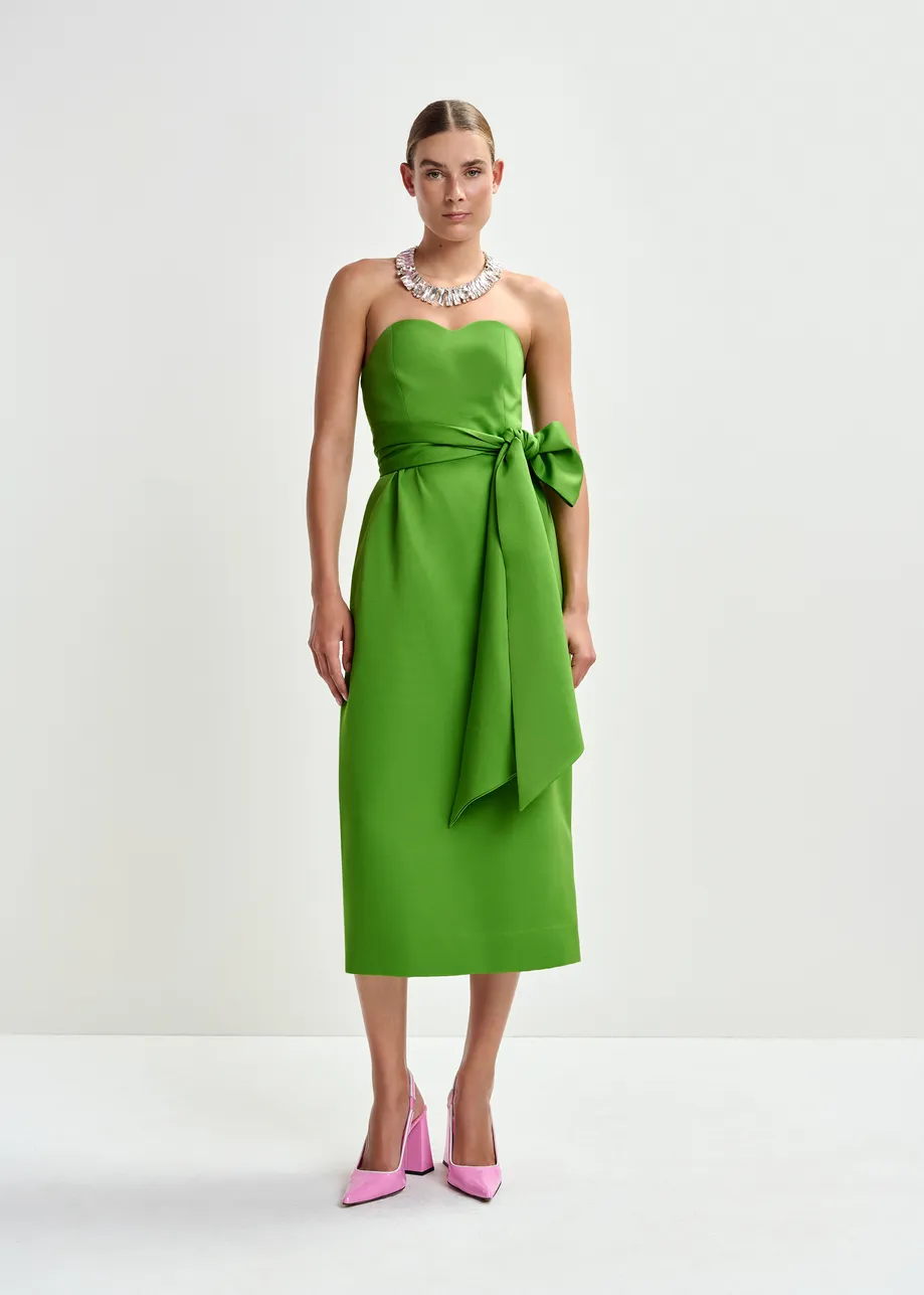 Groene strapless midi-jurk met wikkelriem