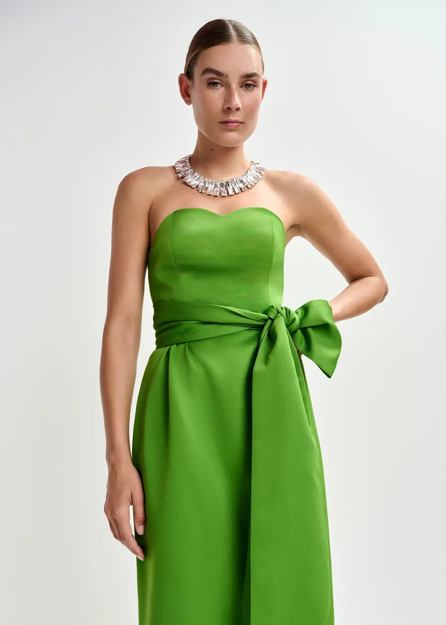 Groene strapless midi-jurk met wikkelriem