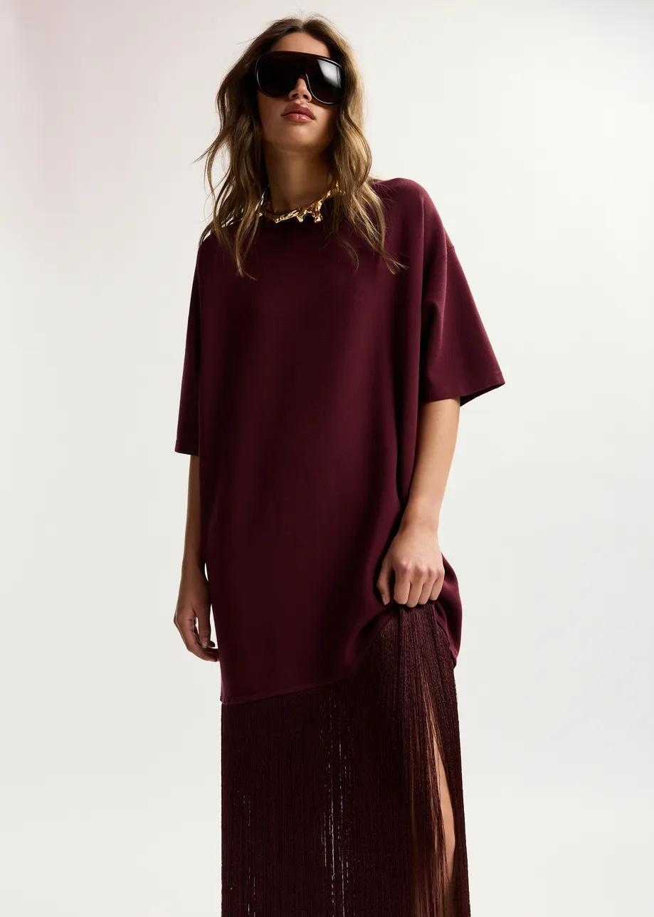 Burgunderrotes Minikleid mit Fransensaum